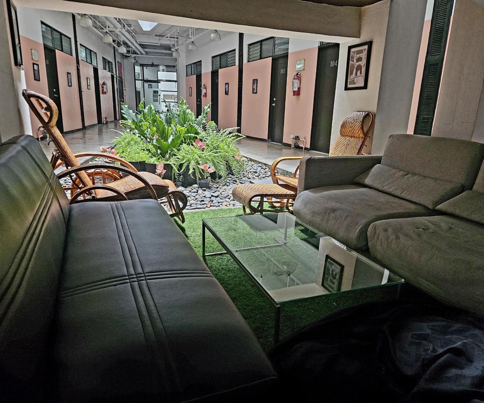 מנילה Monchere Dormitory מראה חיצוני תמונה